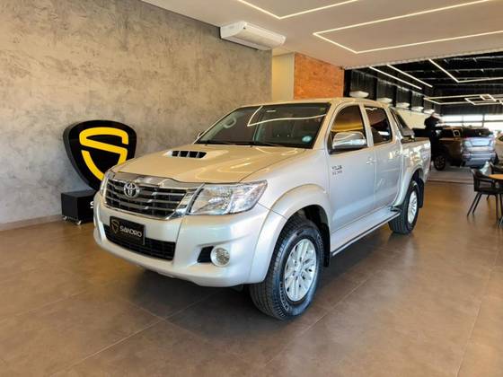 TOYOTA HILUX 3.0 SRV 4X4 CD 16V TURBO INTERCOOLER DIESEL 4P AUTOMÁTICO